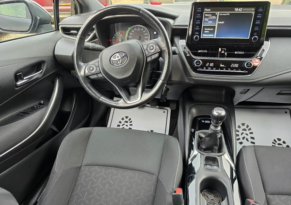 Toyota Corolla cena 65999 przebieg: 77456, rok produkcji 2019 z Brzeg małe 562